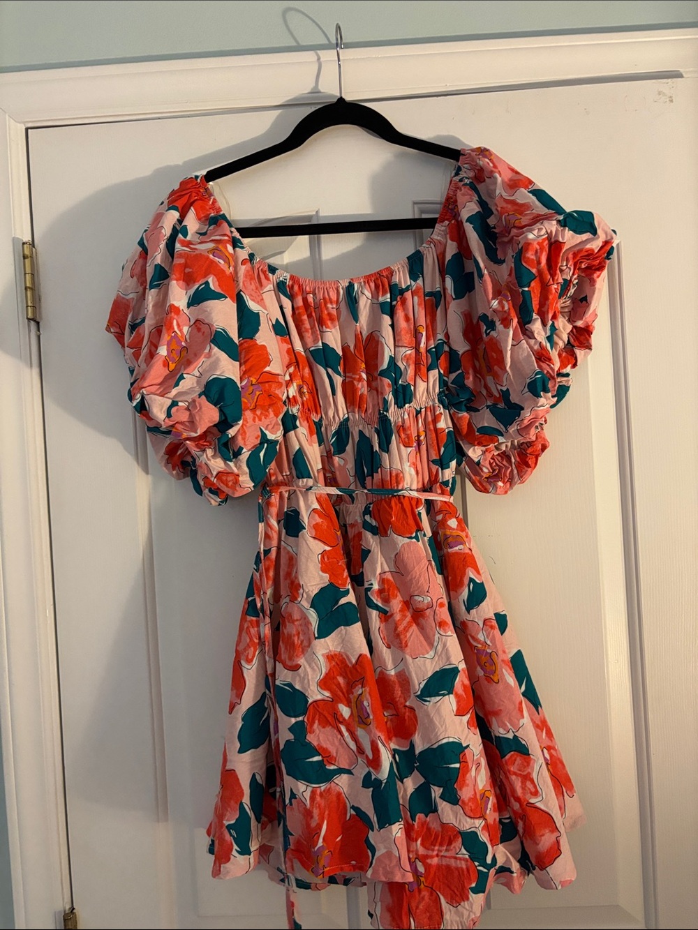 Floral Puff-Sleeve Mini Dress in Pink and Teal